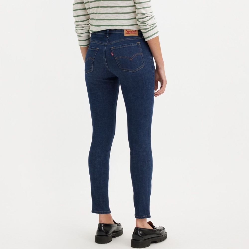 Levi’s 711 Skinny Midrise Jeans